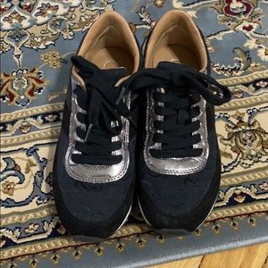 Calvin Klein Women’s Tea Sneakers